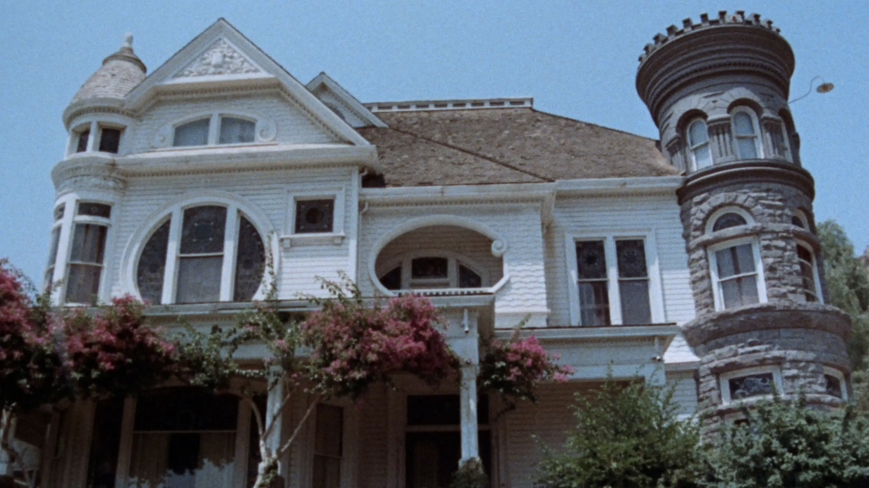 Don't Be Afraid of the Dark backdrop