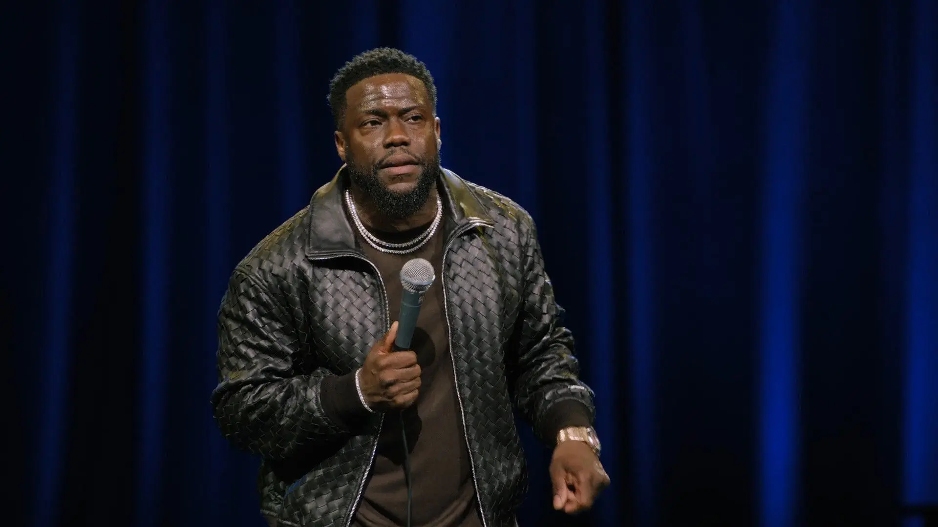 Kevin Hart: Acting My Age backdrop