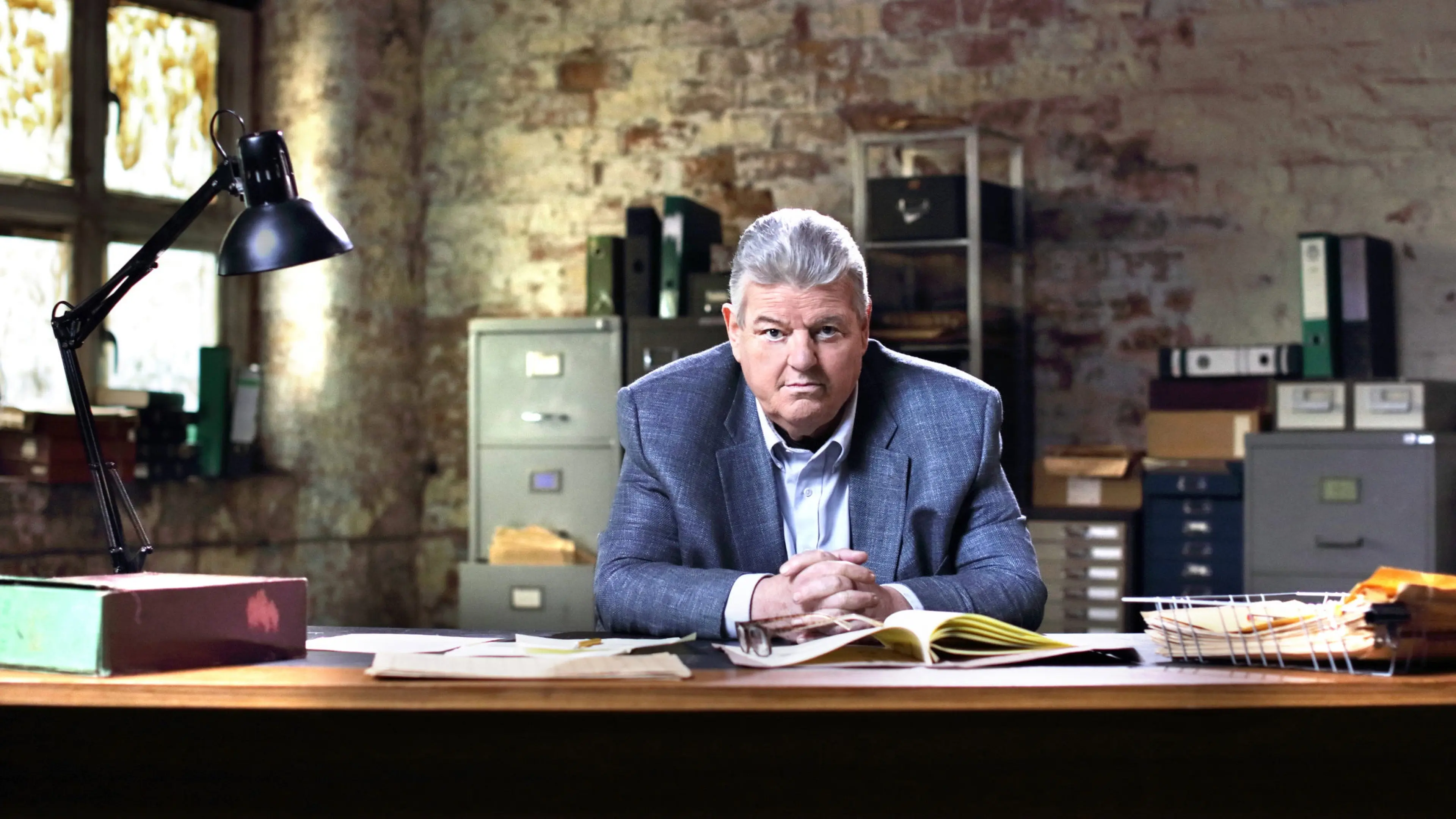 Robbie Coltrane's Critical Evidence backdrop
