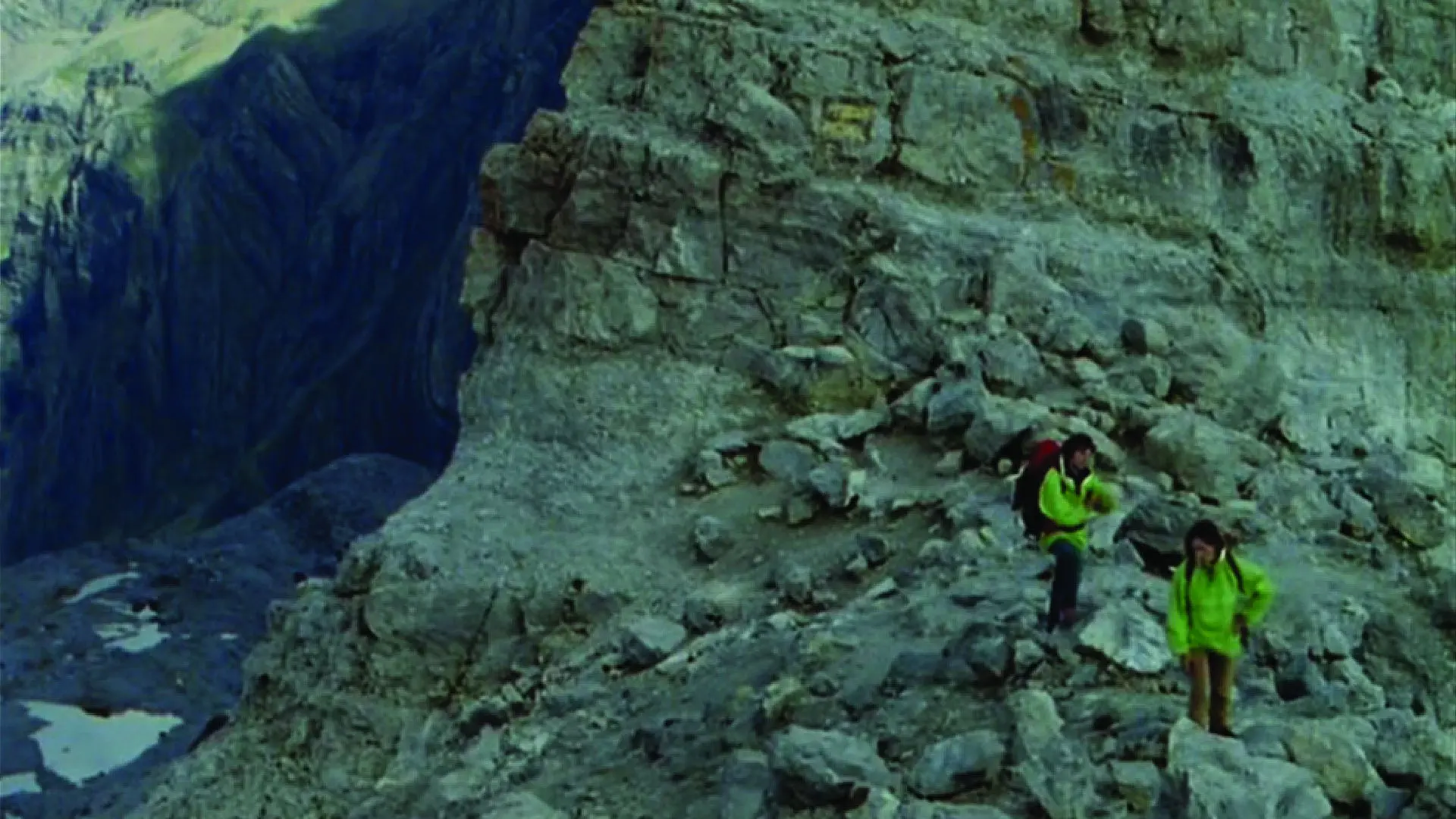 Roland's Pass backdrop