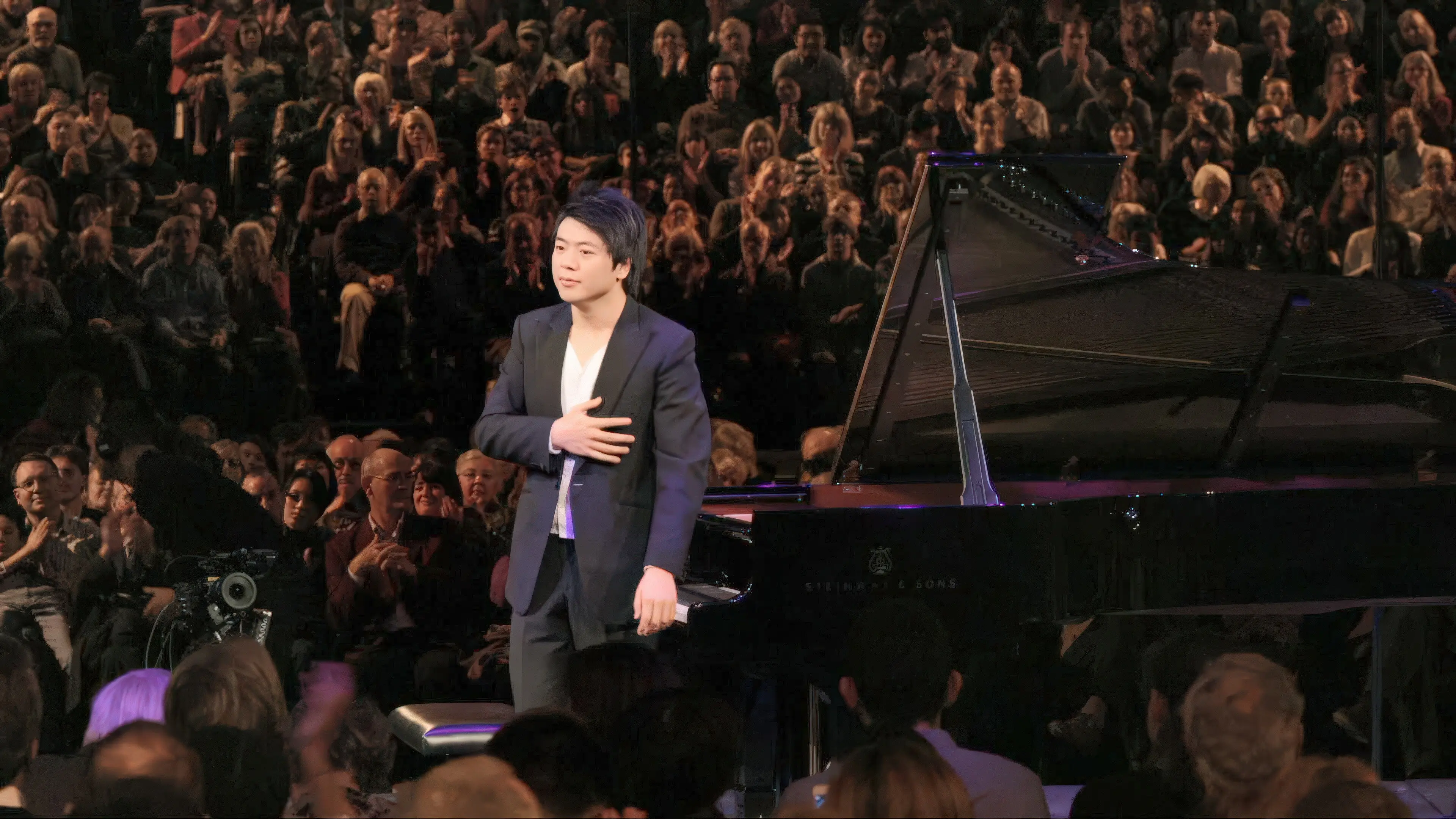 Lang Lang at the Royal Albert Hall 2013 backdrop