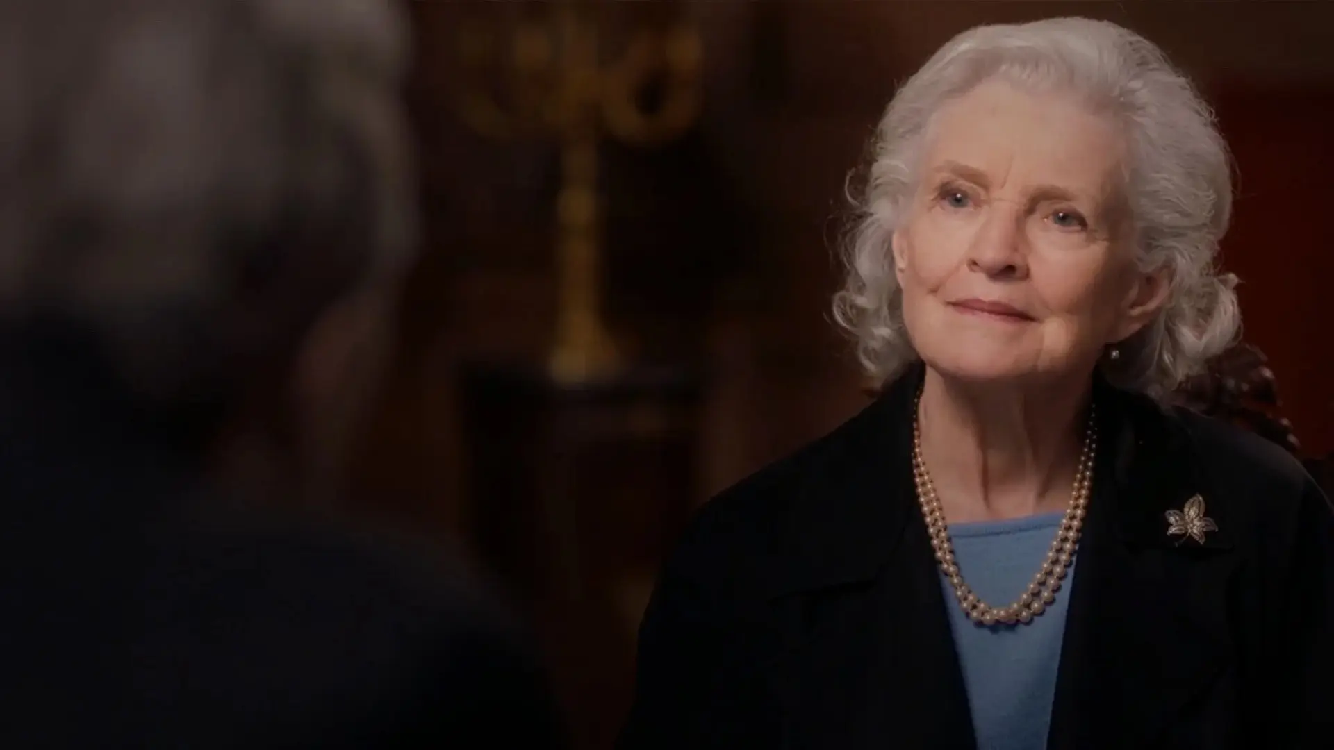 La Maman du bourreau backdrop