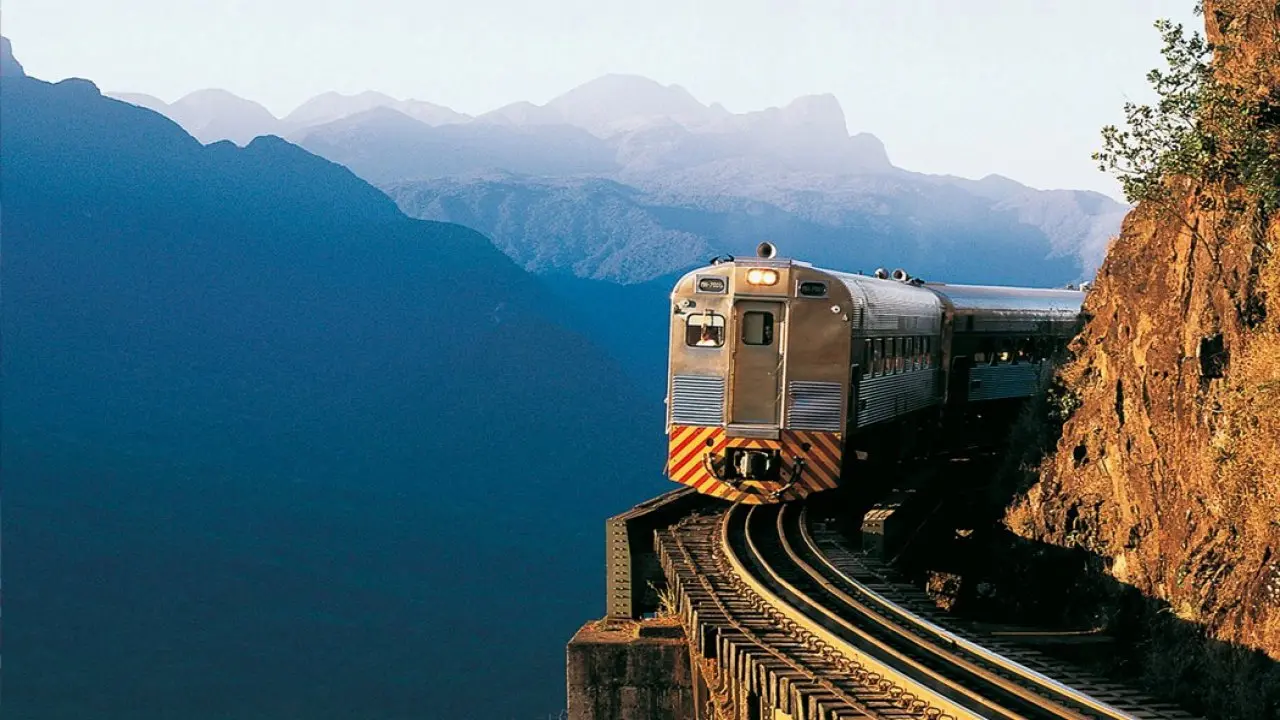 Nature on Rails backdrop