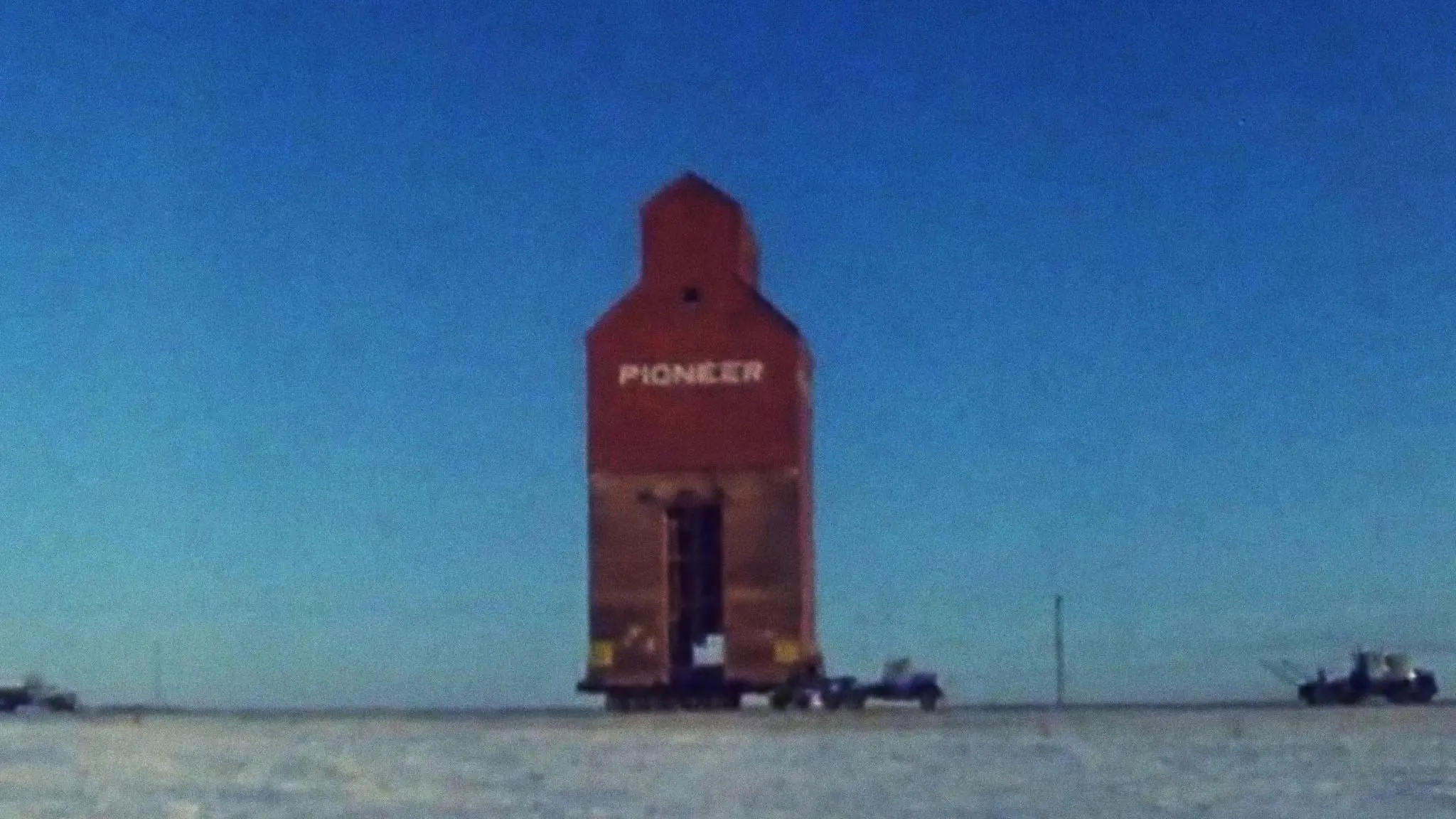 Canada Vignettes: The Move backdrop