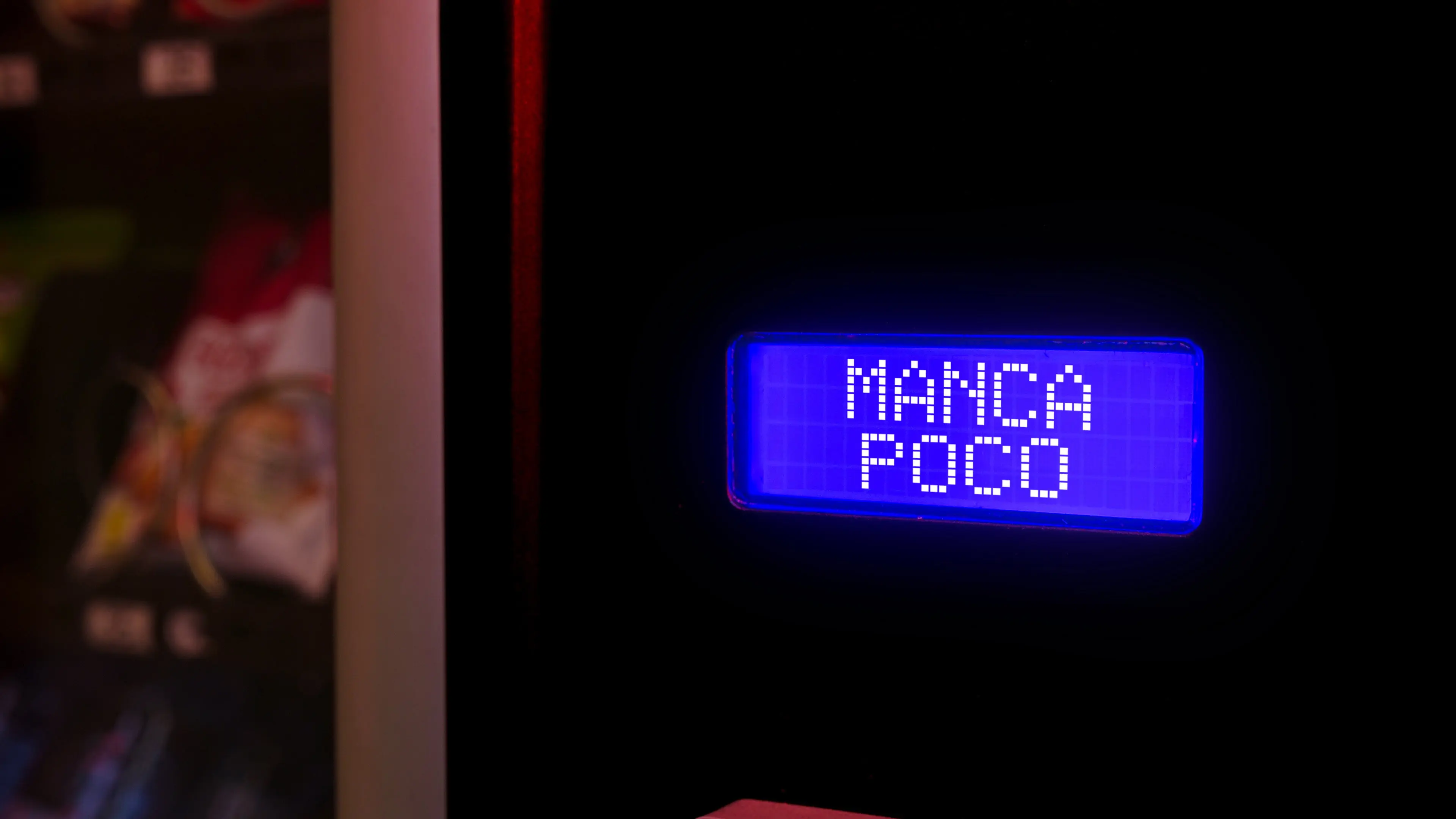 Manca Poco backdrop