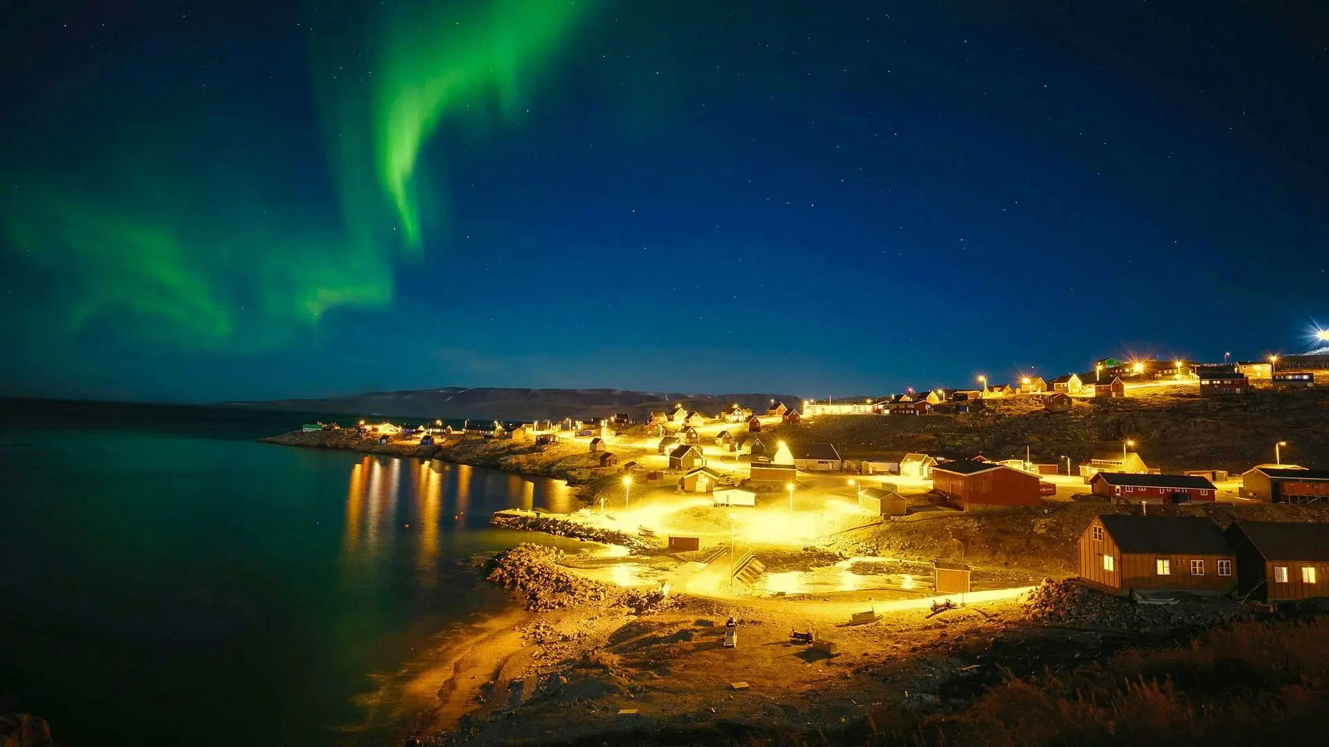 Greenland: in the Glare of Ice backdrop