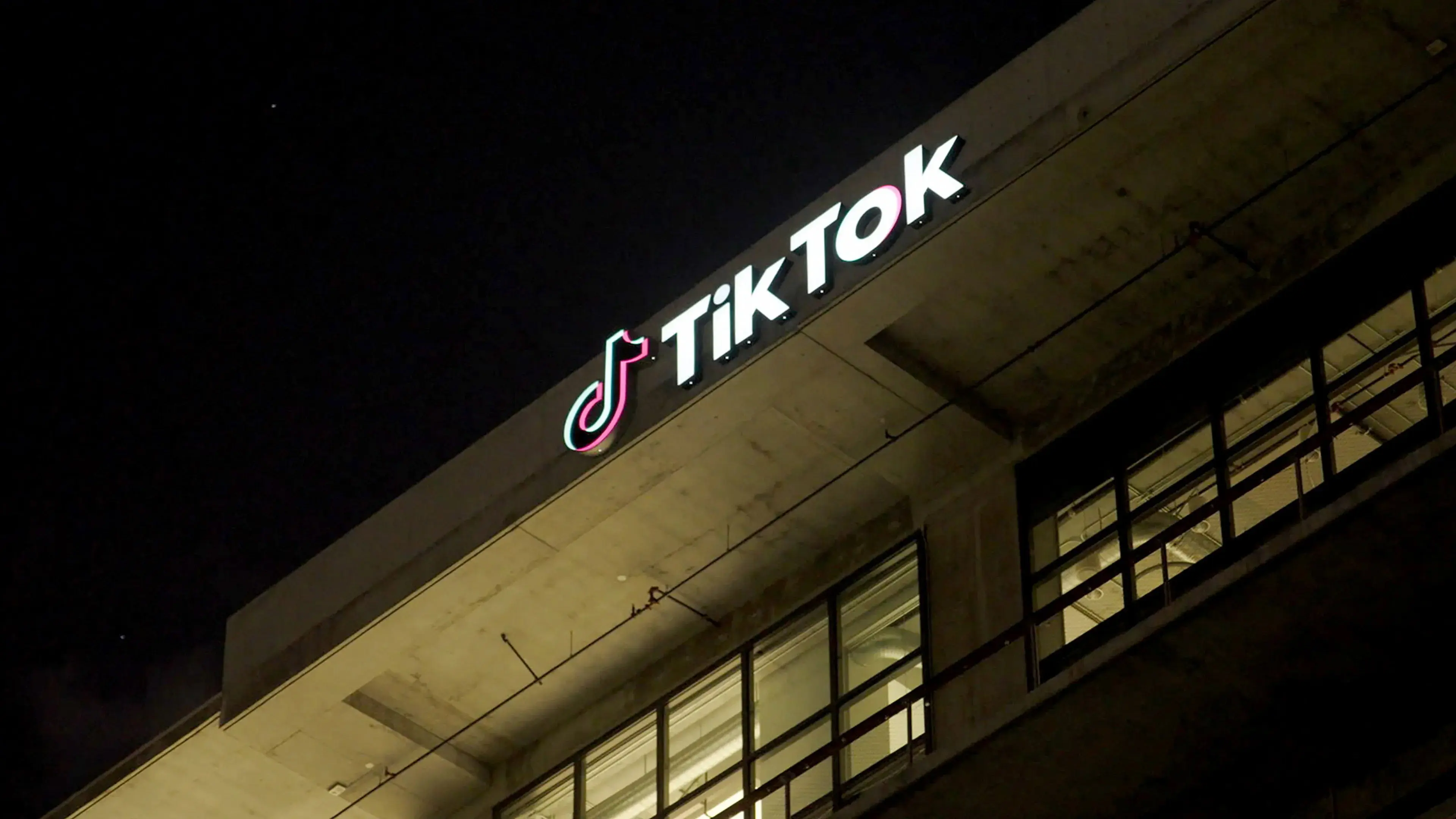 TikTok: Under the Influence backdrop
