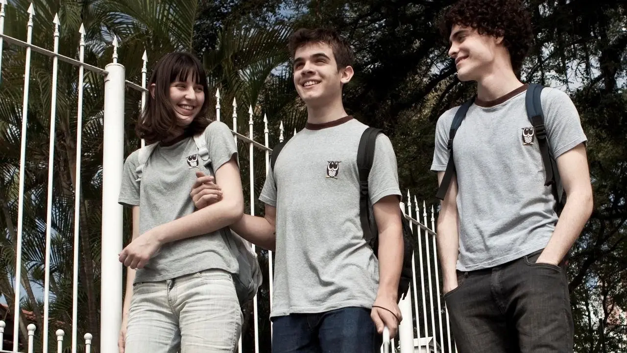 I Don't Want to Go Back Alone backdrop