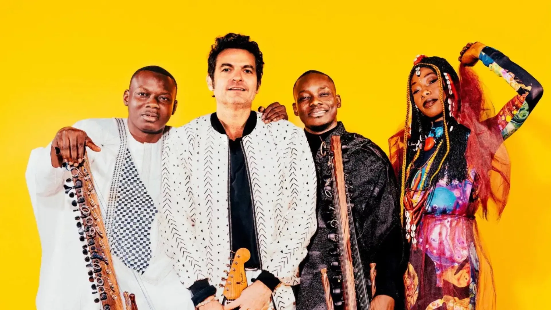 Lamomali avec -M- aux Francofolies de La Rochelle backdrop