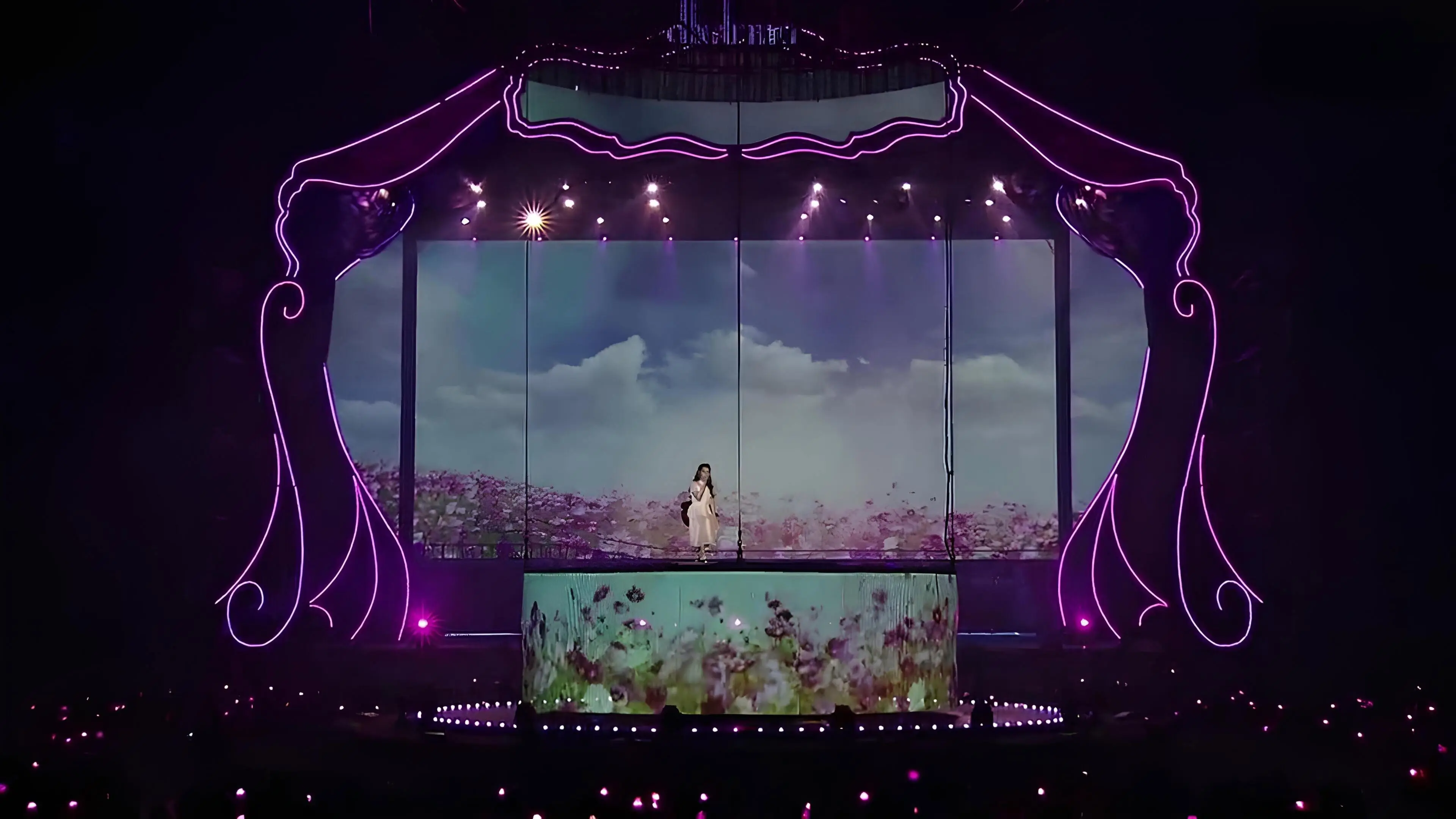 IU 10th Anniversary Tour Concert - 'dlwlrma.' backdrop