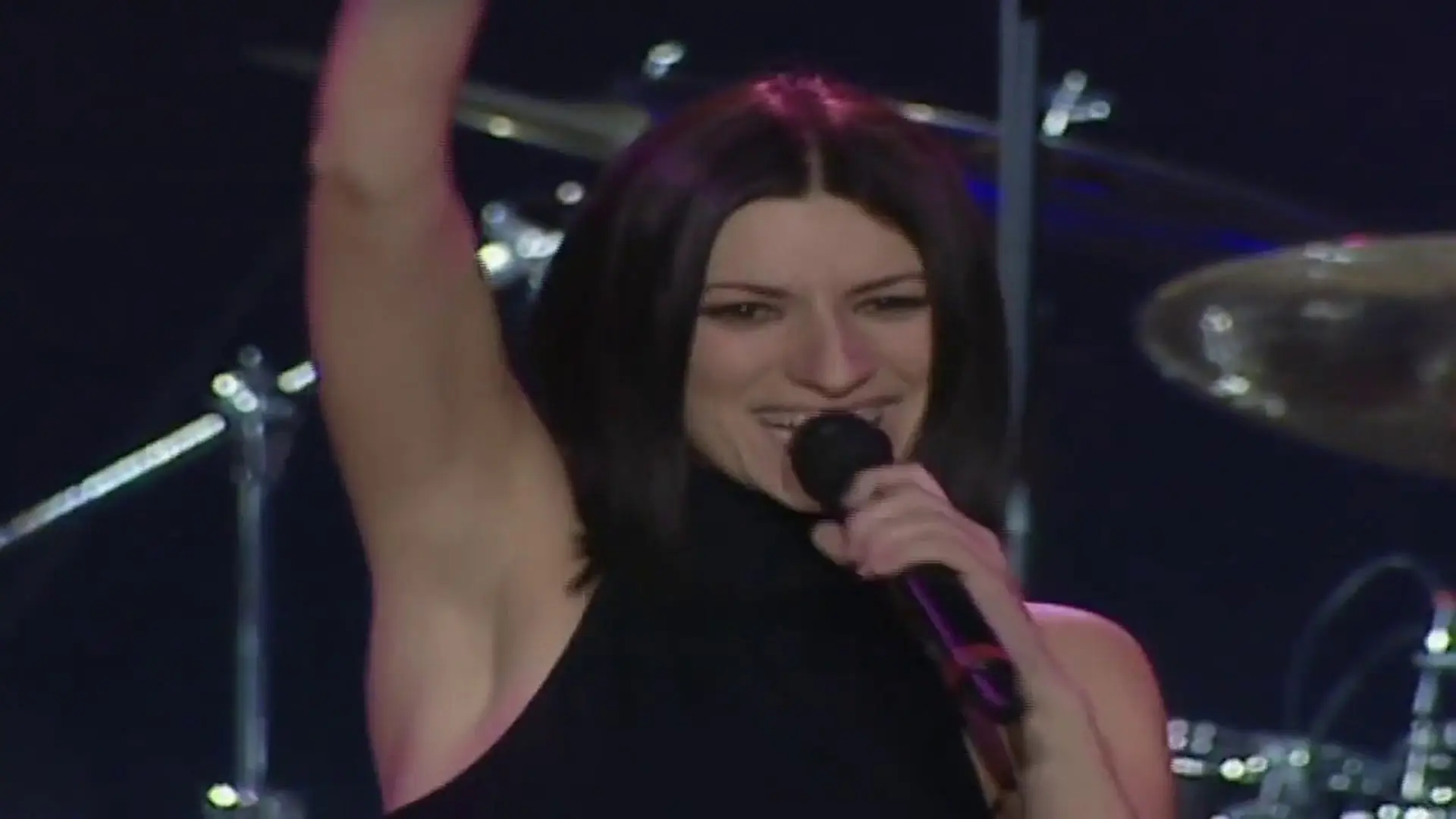 Laura Pausini: Live 2001-2002 World Tour backdrop