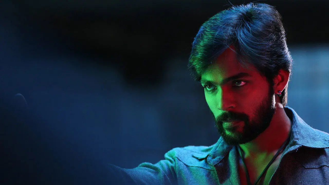 Market Raja MBBS backdrop