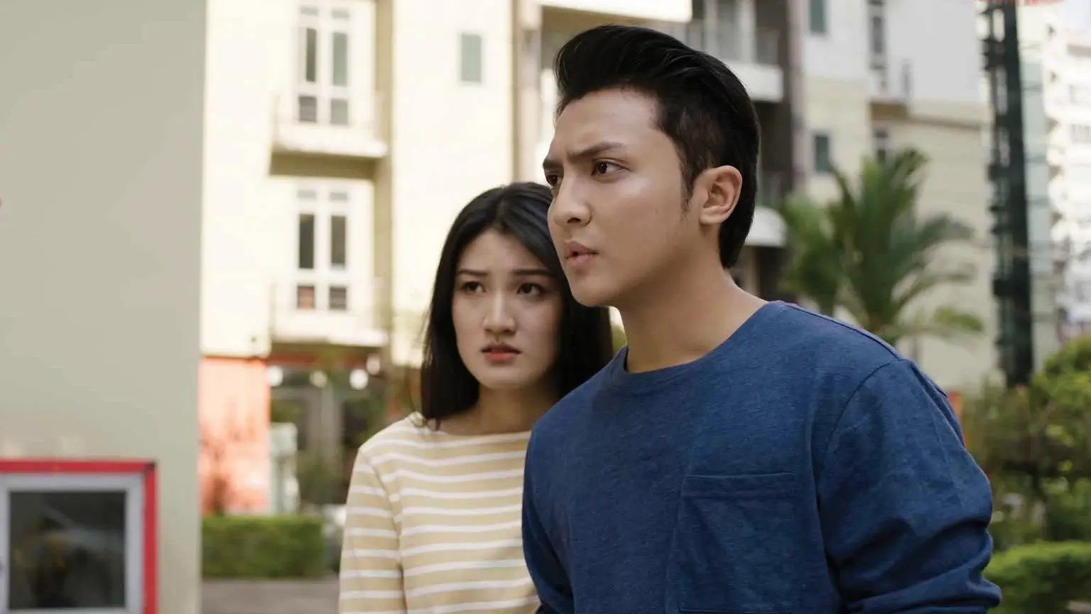 Don't Tell Anyone backdrop