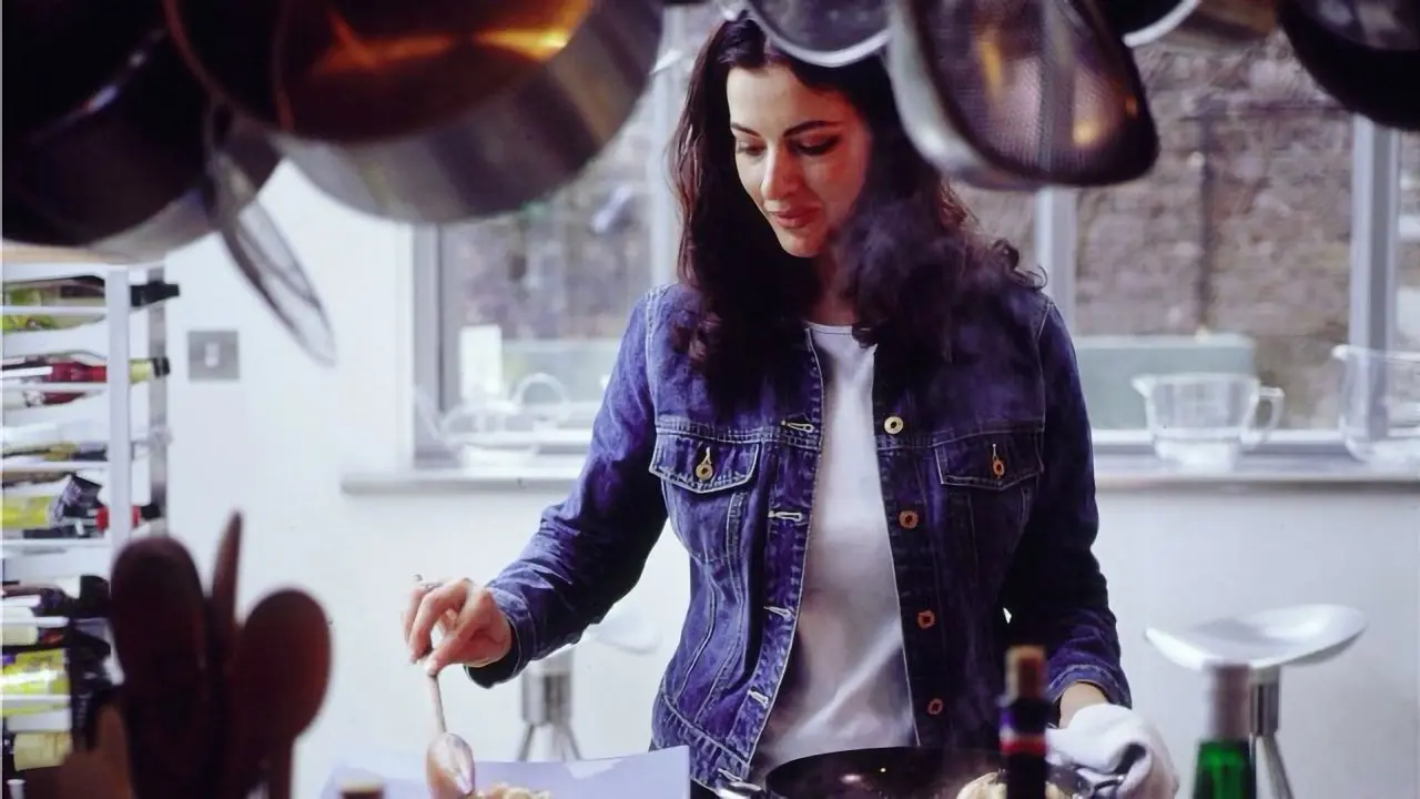 Nigella Bites backdrop