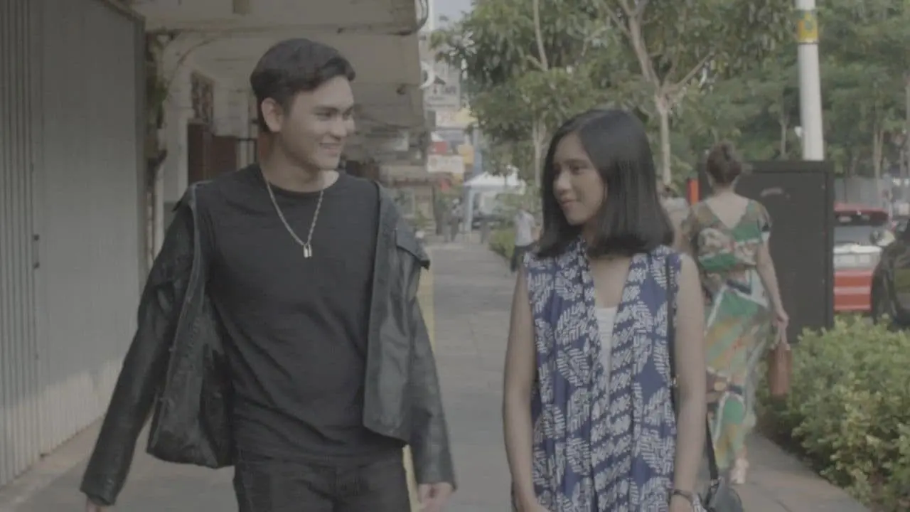 Cinta dan Hal Rumit Lainnya backdrop