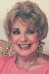 Elaine Lee