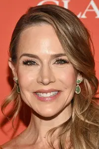 Julie Benz