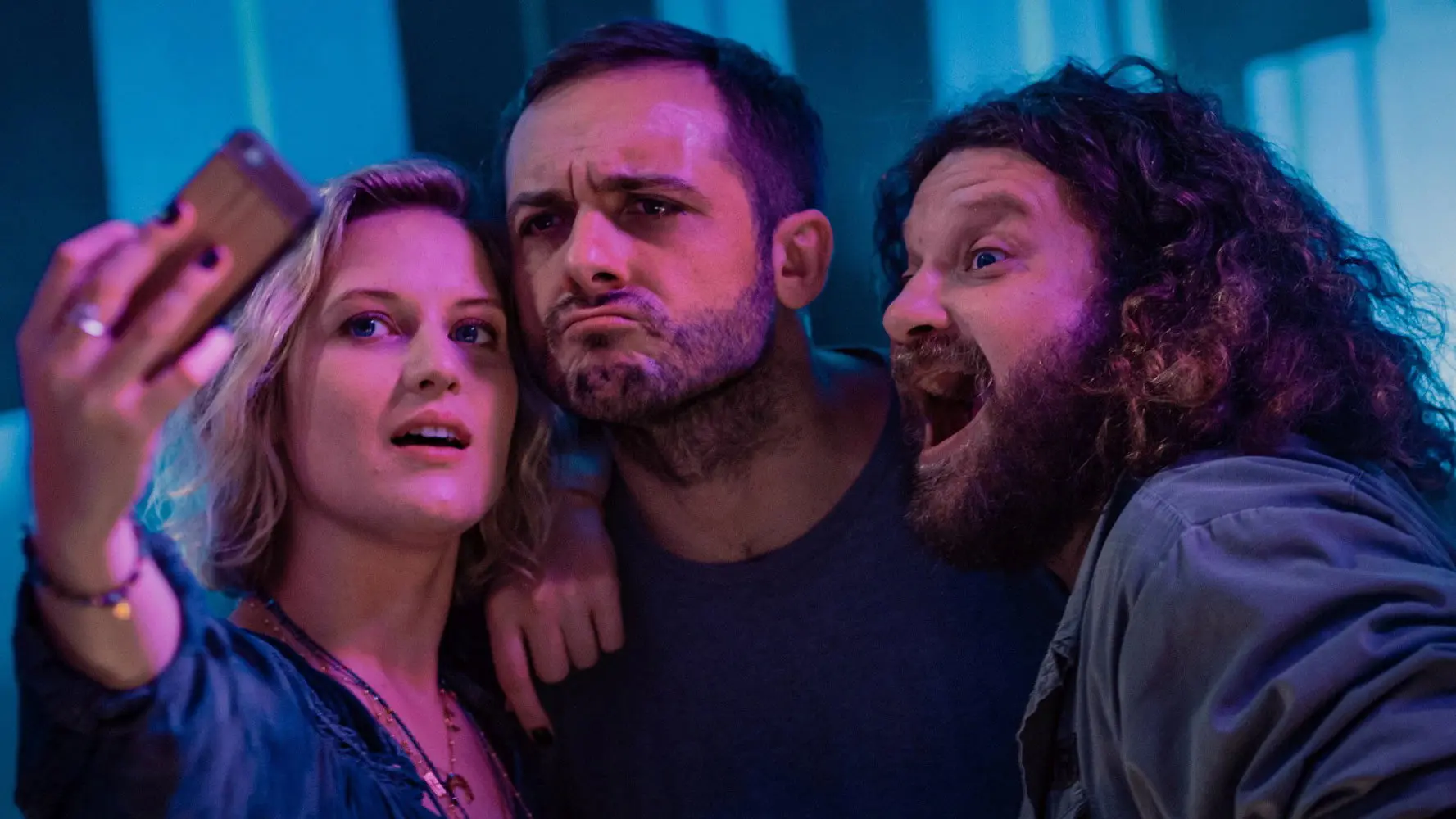 (Nie)znajomi backdrop