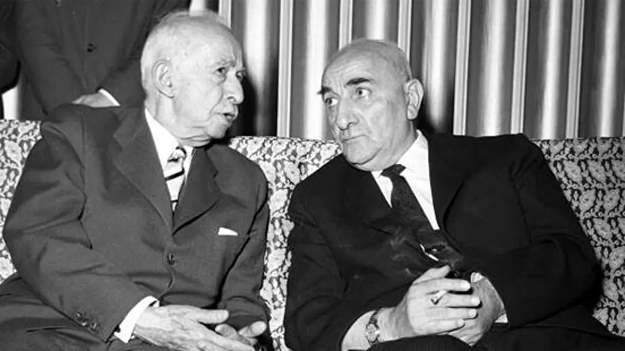 12 Mart: Rebellion backdrop