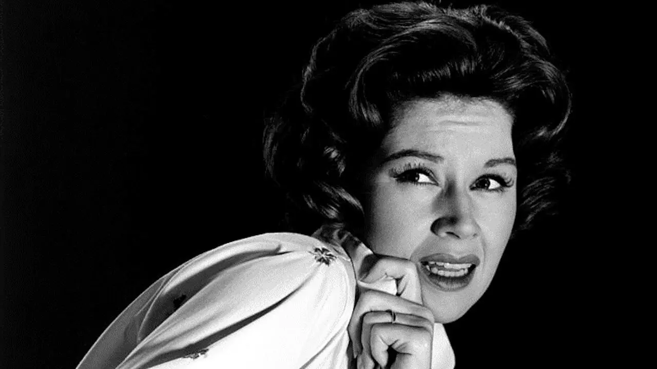 Key Witness backdrop