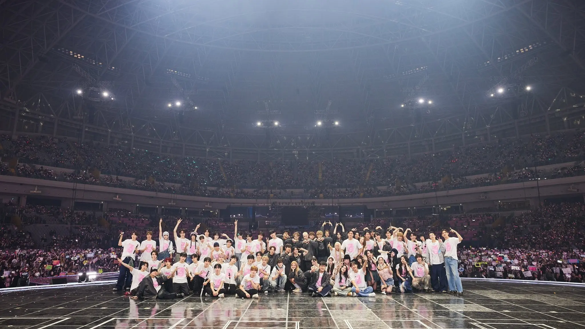 SMTOWN LIVE 2025: TOKYO DOME backdrop