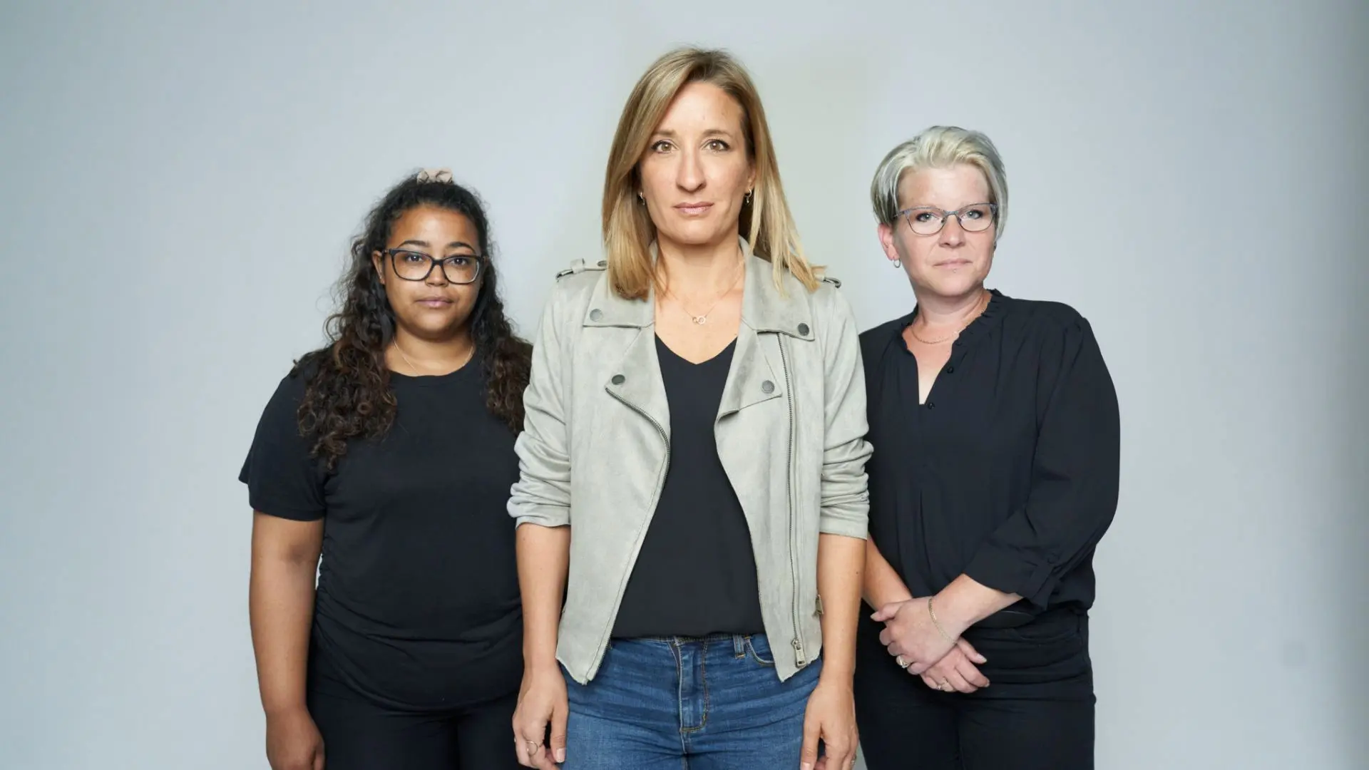 L'appartement 5 backdrop