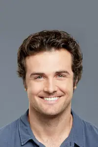 Beau Mirchoff
